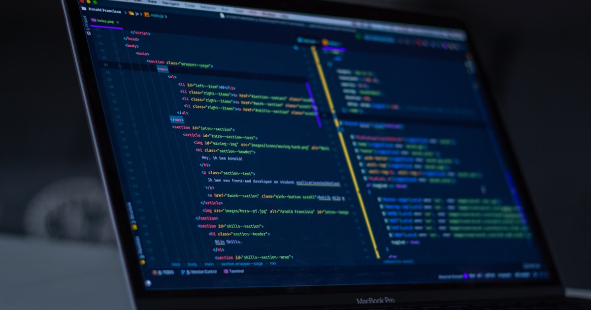 Trait 驱动架构：ZeroClaw 如何在没有插件的情况下实现可扩展 AI 智能体